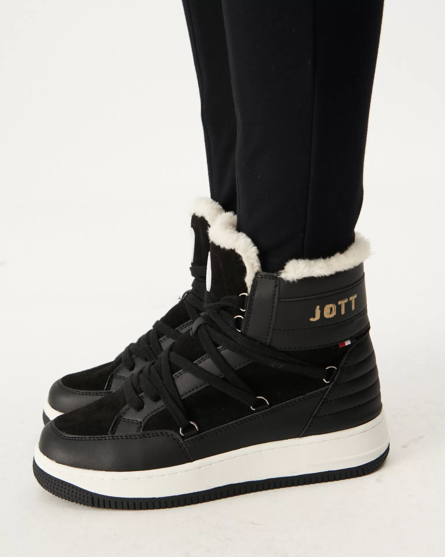 JOTT Shoes Black Bwo